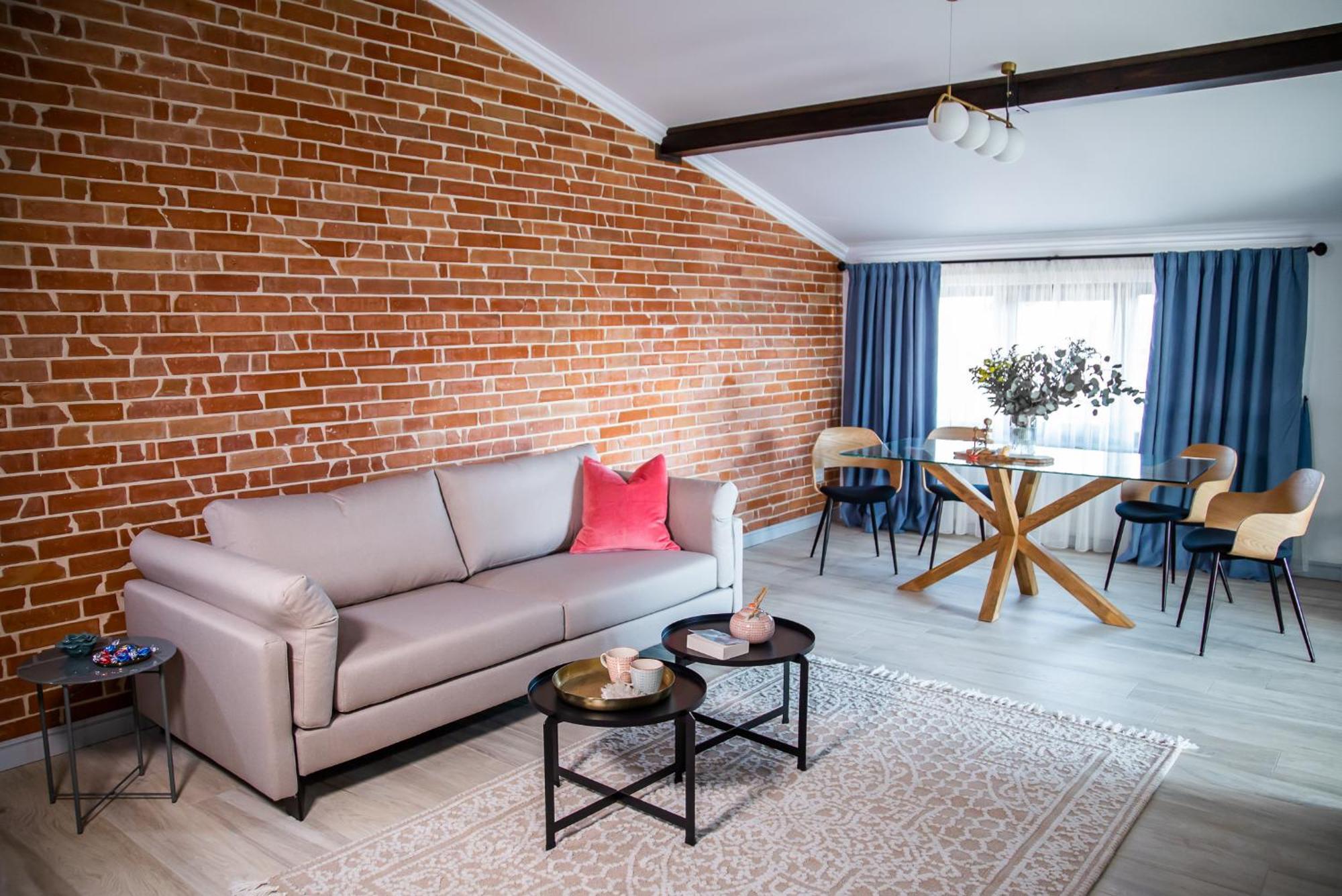 First Apartments Focşani Extérieur photo
